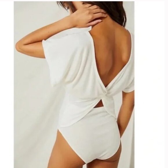 NEW Intimately Free People Martini with a Twist White Short Sleeve Bodysuit - Picture 1 of 8
